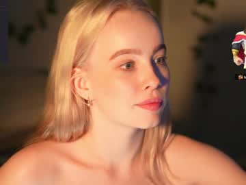 girl cam mother__of__dragons image #3719917
