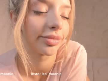 girl cam lesi_moonie image #4624158