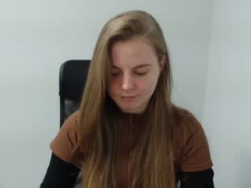girl cam andrea_lui image #984201