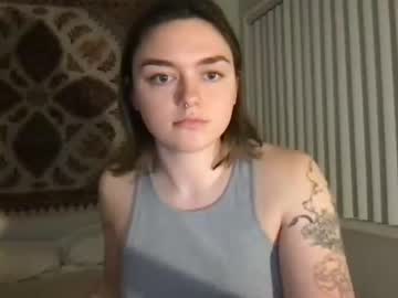 girl cam daisychain11 image #2495602