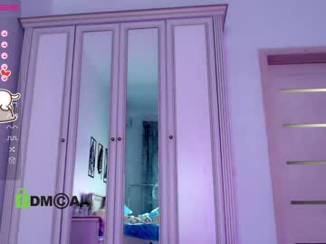 girl cam small_blondee image #2201824