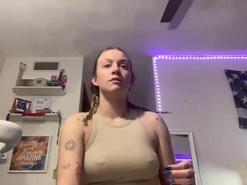 girl cam carlyy13 image #4679899