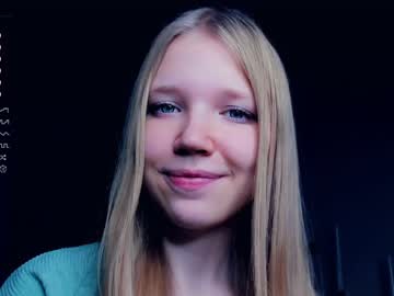 girl cam hug_honestly image #3861382