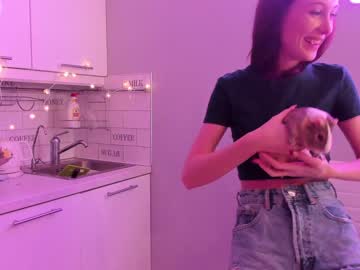girl cam queenieandliam image #473794