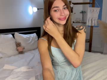 girl cam cuteelsa_ image #4474063