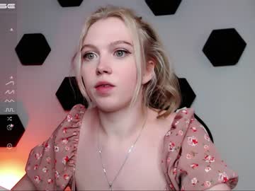 girl cam small_blondee image #2694888