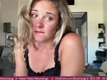 girl cam bloomyogi image #3192891