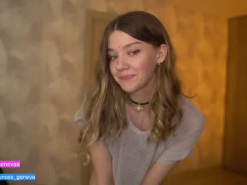 girl cam coyness_geneva image #2589353