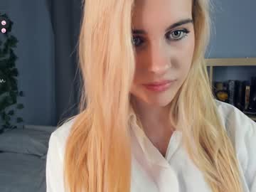 girl cam slow_kiss image #4150487