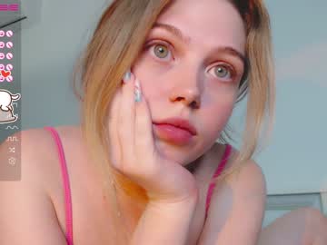 girl cam small_blondee image #2092510