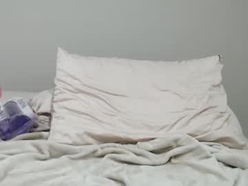girl cam hornypetitegirl77 image #2399171