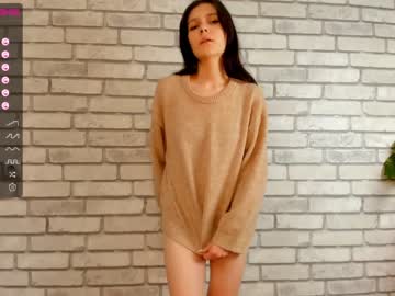 girl cam carolynjacquelins image #2079802