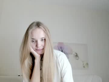 girl cam infinite_reality image #3741358