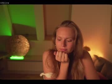 girl cam chillwithkira image #1238501