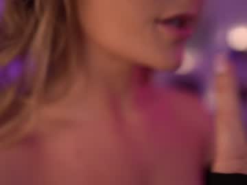 girl cam hannahjames710 image #3001669