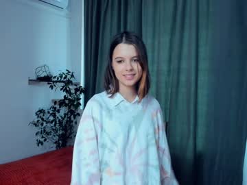 girl cam _night_moon_ image #3822748