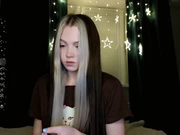 girl cam small_blondee image #3767405
