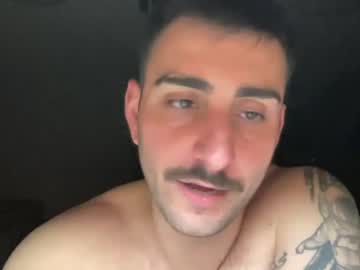 man cam deadinbed image #4497925