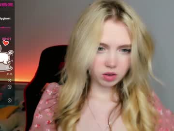 girl cam small_blondee image #2471272