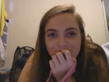 girl cam kkloveee777 image #3272846