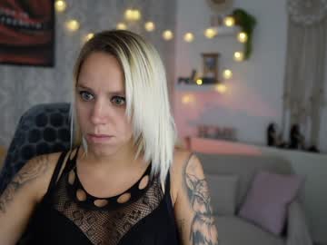 cherry__blond  girl  cam