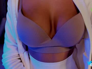 girl cam hollyextra image #2688630