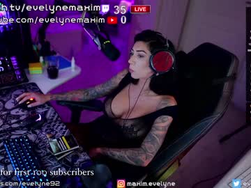 girl cam evelyne92 image #4340320