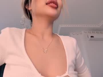 girl cam bae_suz image #678634