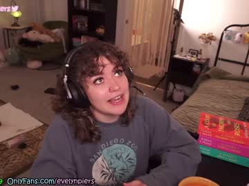 girl cam evelynpiers image #3052452