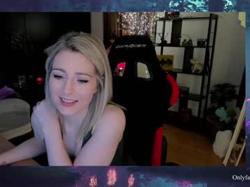 girl cam kimilee22 image #2618543