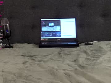 girl cam blondehottiekerry image #2564061