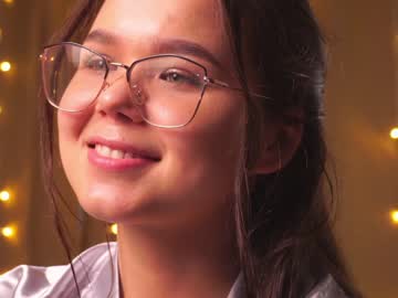 girl cam helenmoors image #3000175