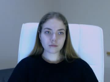 girl cam zoey_deuttch image #2445404