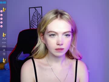 girl cam small_blondee image #2498878