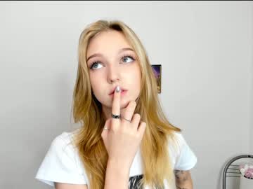 girl cam nobarbie image #3364335