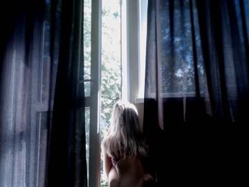 girl cam amourvenenum image #1561364