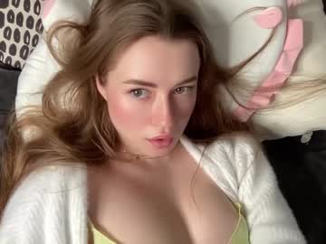 girl cam strawberryjamx image #1968020