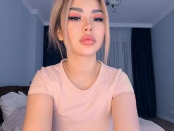 girl cam bae_suz image #405808