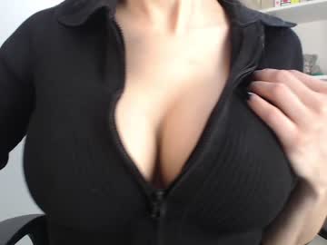 girl cam eat_mee_out image #1156729