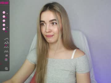 girl cam yourvirusqueen_ image #1512860