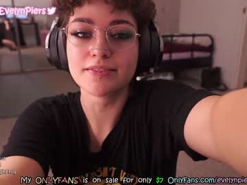 girl cam evelynpiers image #1608124