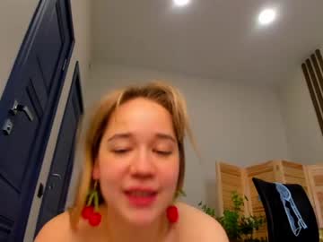 girl cam kristycoy image #2800153