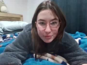 justmeandmypeach  girl  cam