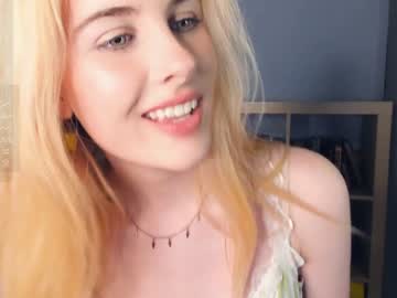 girl cam slow_kiss image #4165195