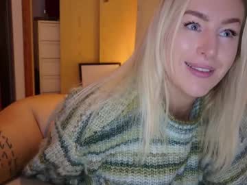 girl cam christinasiemone image #4671698