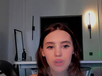 girl cam angella_kleee image #3616547