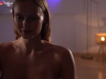 girl cam chillwithkira image #3466455