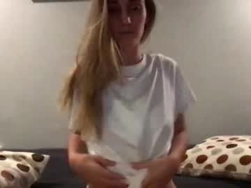 girl cam blondiebabbby420 image #1995173