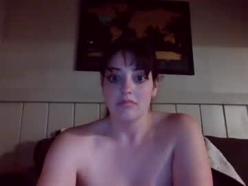 girl cam foxkitten123 image #2476370
