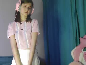 white_lucy  girl  cam